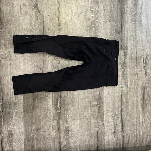 Lululemon lot - Picture 6 of 16